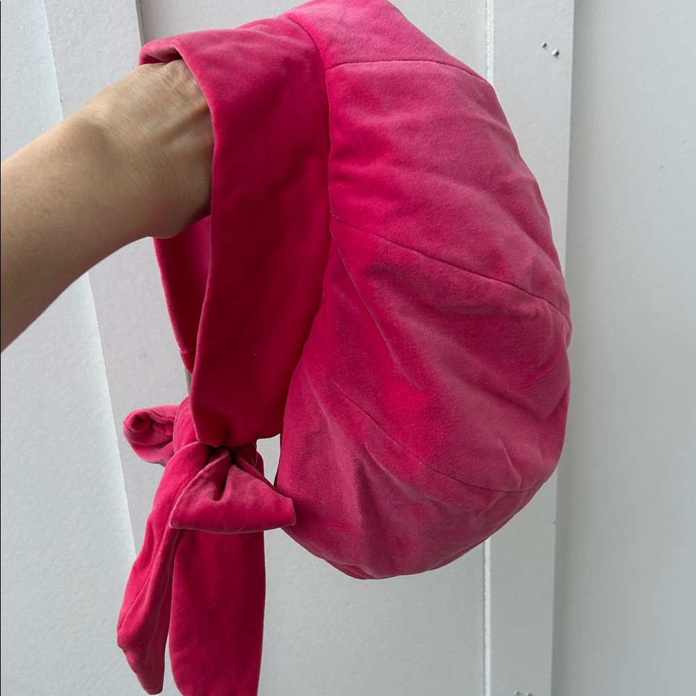 Amazing vintage 1960’s Hot Pink Velvet Hat - Picture 3 of 7